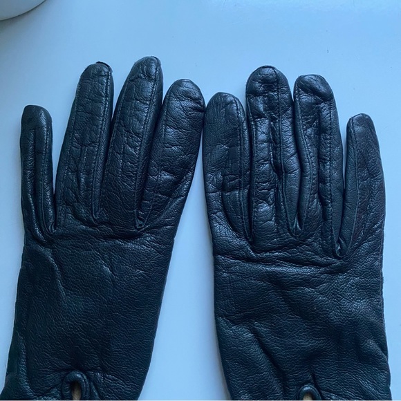 Women's Black Leather Gloves On a Velcro Size Small - Picture 5 of 10